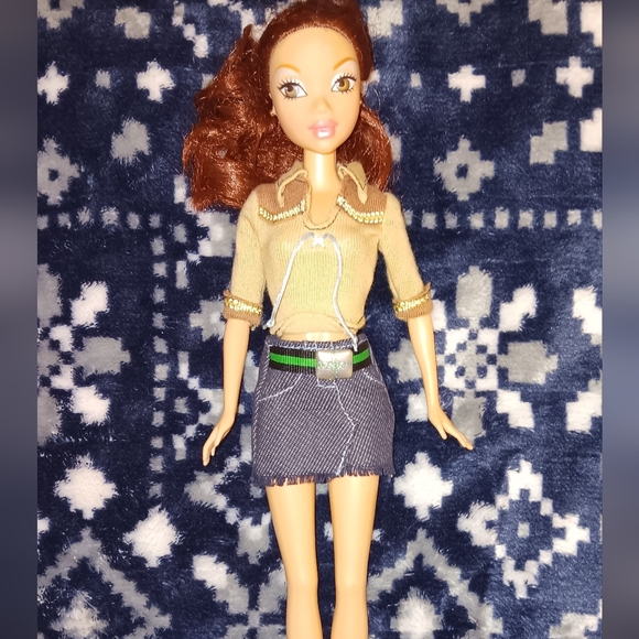 RARE MYSCENE CHELSEA REDHEAD DOLL WITH SUPER RARE OUTFIT - Picture 7 of 9